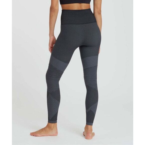 SPANX Shapewear NWT size S Look at Me Seamless Moto leggings style 50193 in blac - Picture 2 of 6